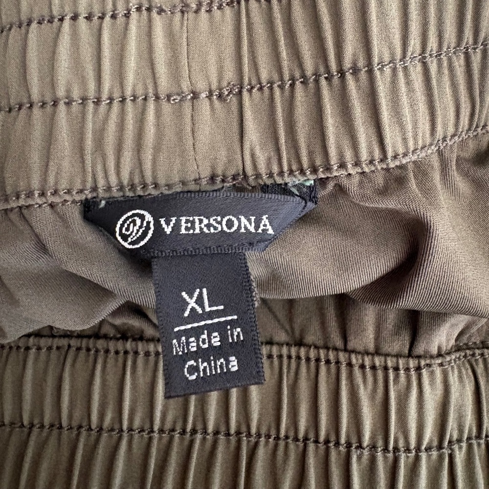 EUC Versona Shorts - Picture 4 of 5